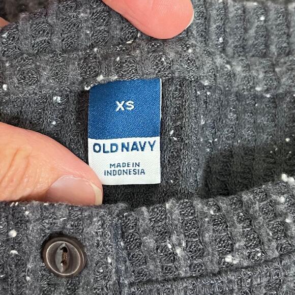 Old Navy Women's Long Sleeve Waffle Knit Top Size XS Color Coal Smoke. NEW - Picture 5 of 7